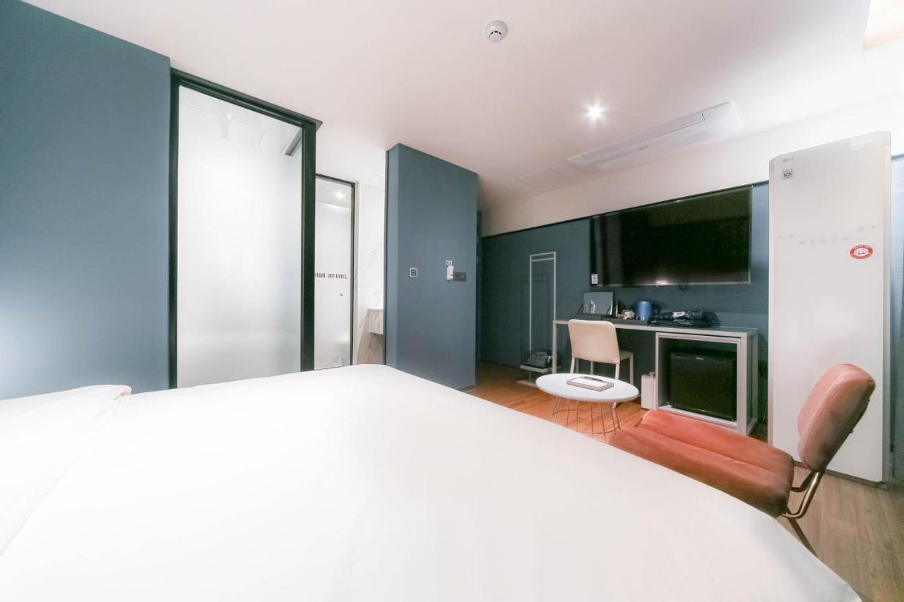 Pohang Brown Dot Hotel Exterior photo