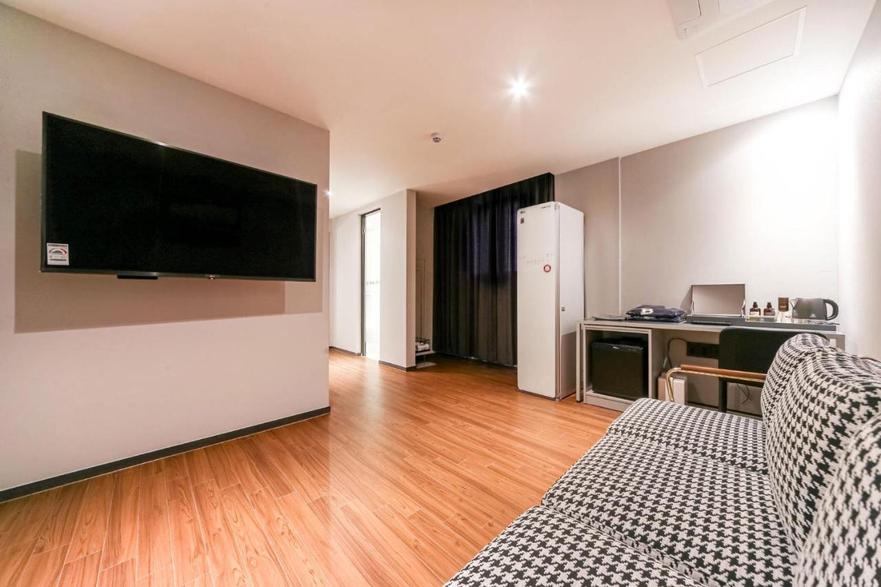 Pohang Brown Dot Hotel Exterior photo